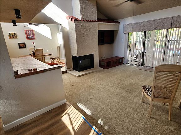 2nd image of 3302 Lakeside Dr