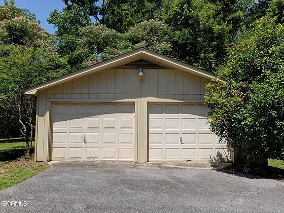 5th image of 5411 Powell Dr