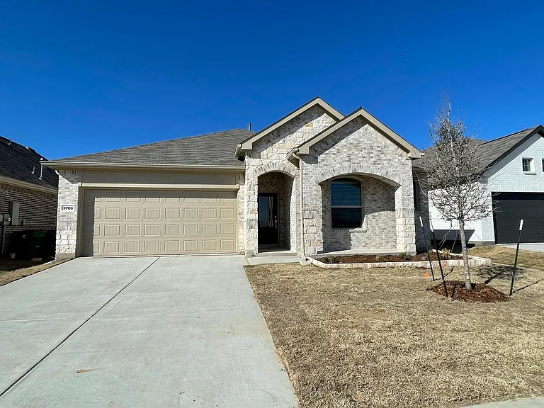 3700 Milkweed Rd — Photo 1