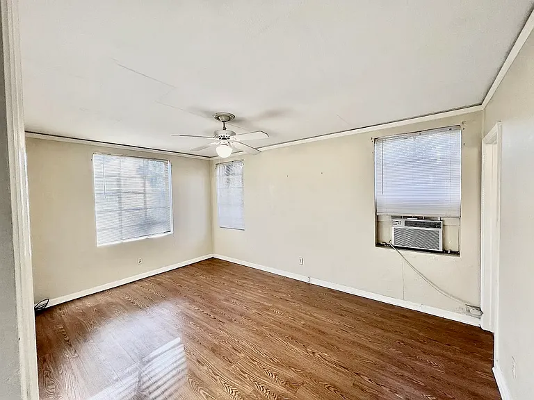 3801 Habersham St #4 — Photo 11