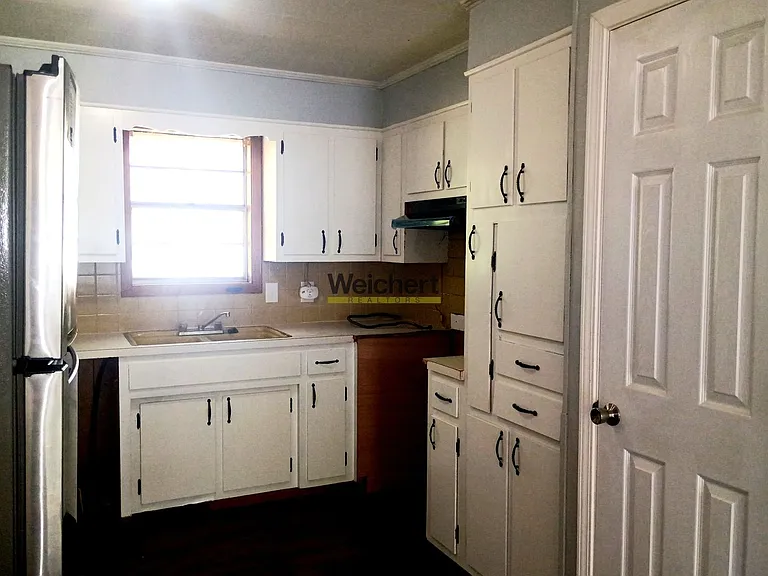 209 S 16th Ave — Photo 7