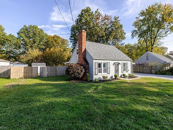 4th image of 2239 Lake Rd