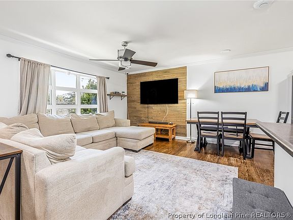5th image of 821 Edenwood Dr