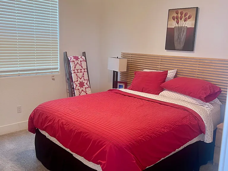 2712 E Tamarind Dr — Photo 13