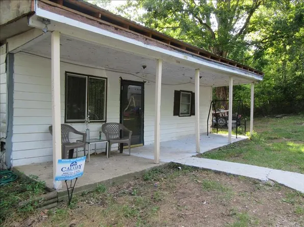 2246 Old Greenbrier Pike, Greenbrier, TN 37073