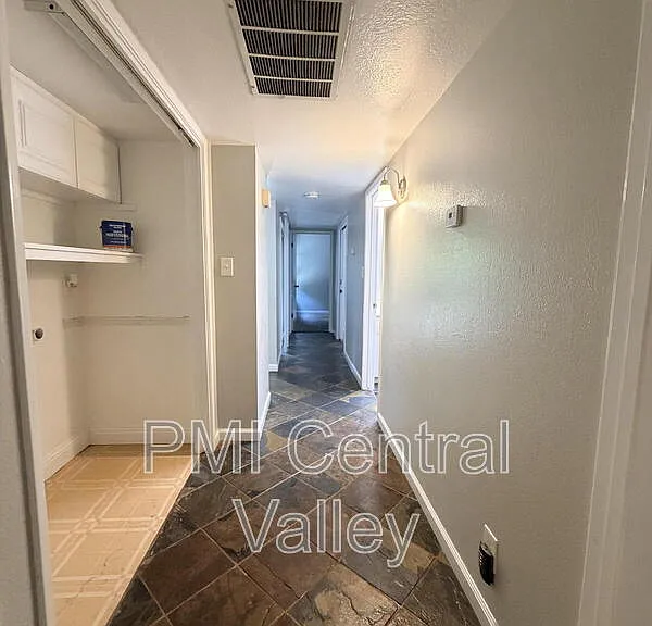 3440 W Benjamin Holt Dr — Photo 13