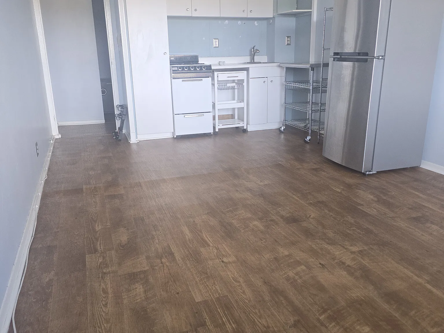 Studio, 575 sqft, $1,500 — Photo 2