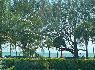 2100 Gulf Shore Blvd N APT 100, Naples, FL 34102