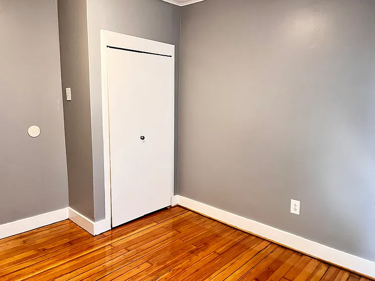 7 Robinson St #1 — Photo 13