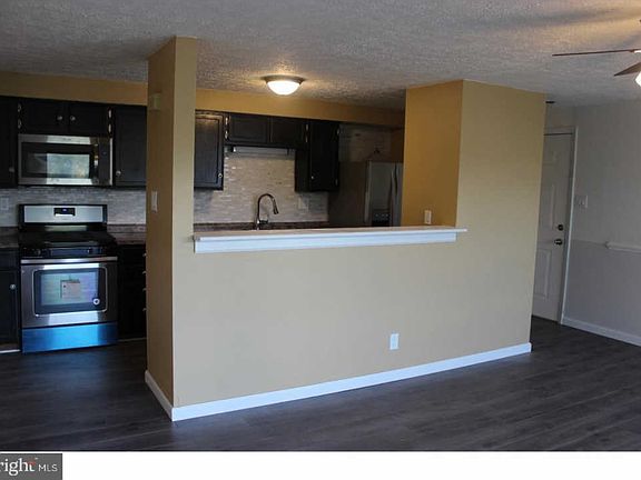 2nd image of 189 Kenwood Dr