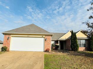 10200 Adikson Dr, Cordova, TN 38016