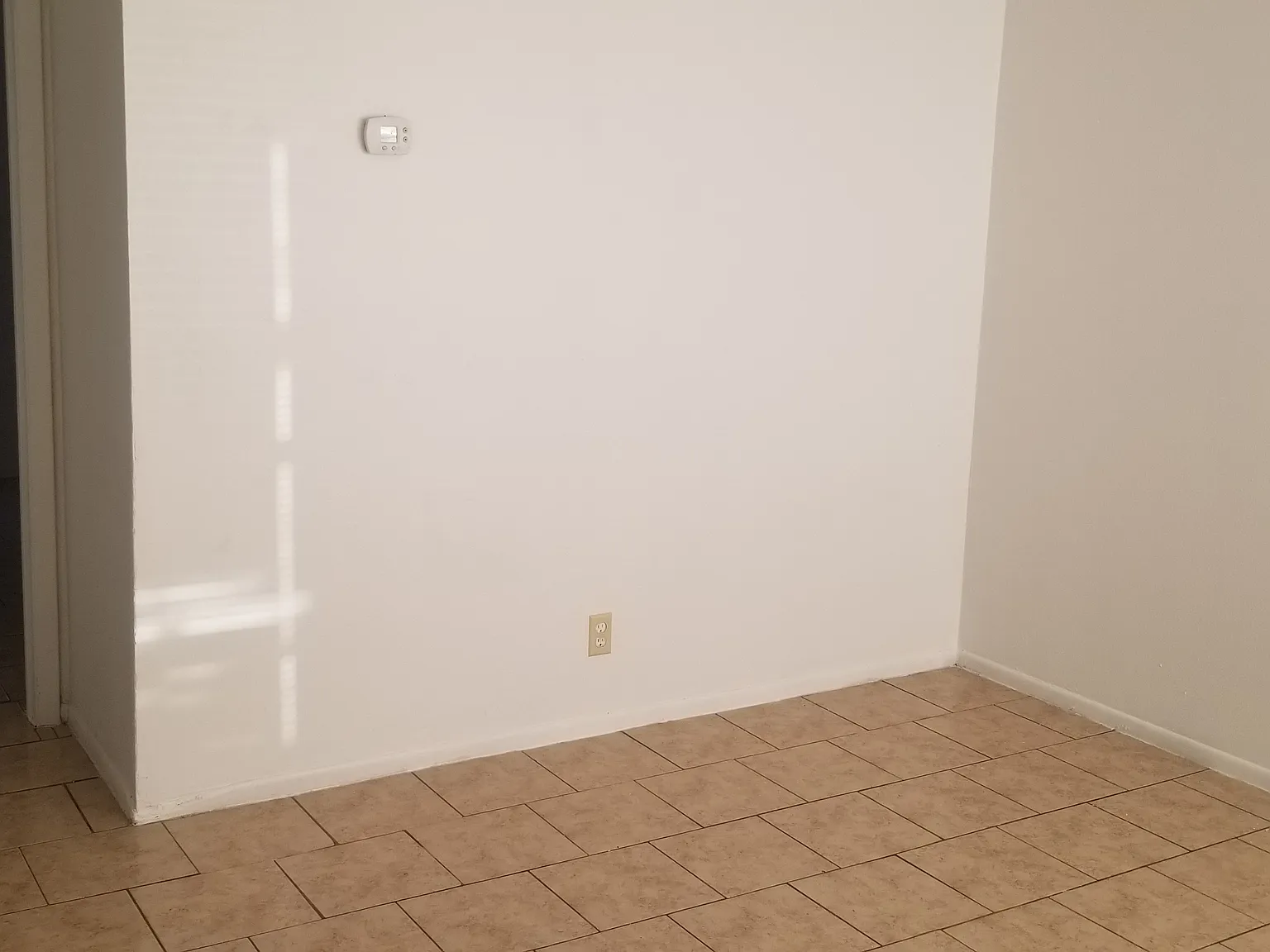 4222 Woodmanor Dr — Photo 4