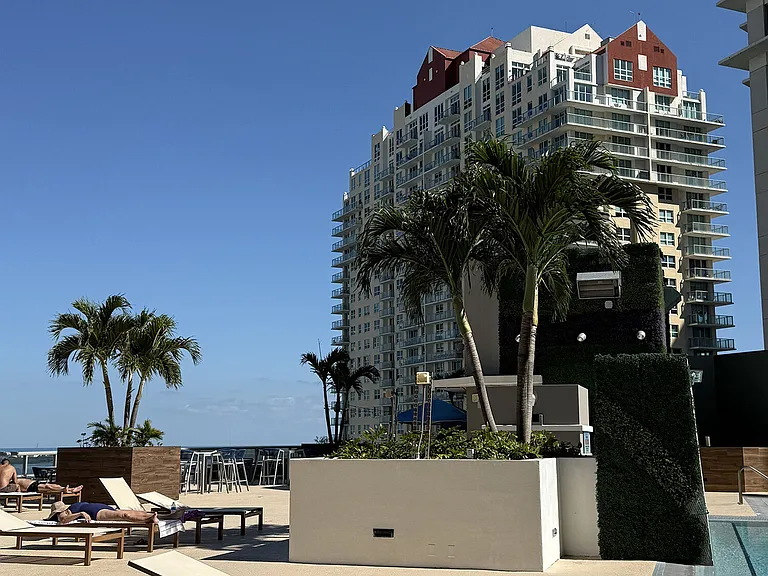 Panorama Tower — Photo 11