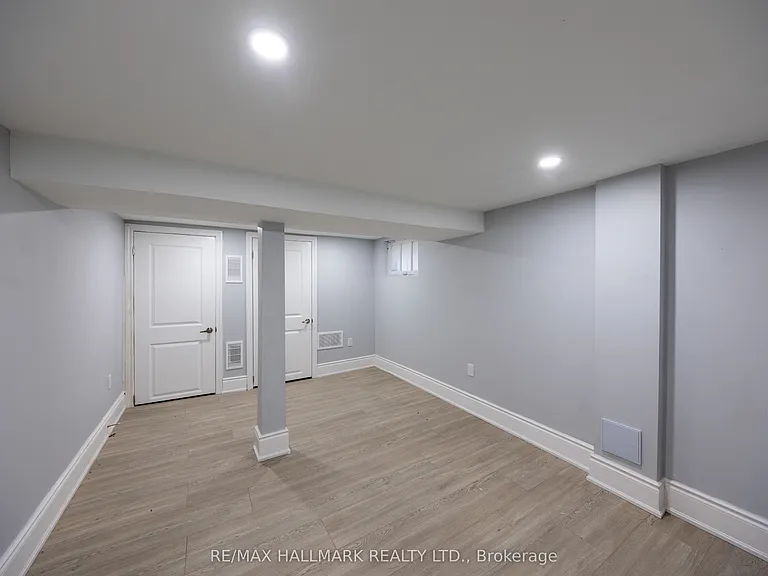 559 Ritson Rd S — Photo 31