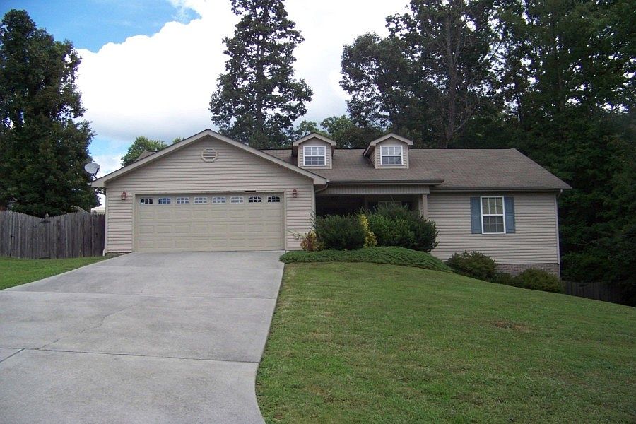 1st image of 608 Sam Moses Ln