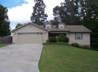 608 Sam Moses Ln, Maryville, TN 37804