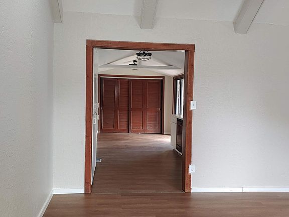 3rd image of 50 Winthrop Ave