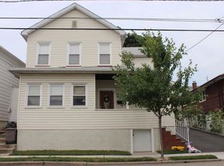 11 Jane St, East Rutherford, NJ 07073