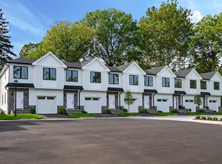 End Unit Plan, Liger Estates, Oradell, NJ 07649