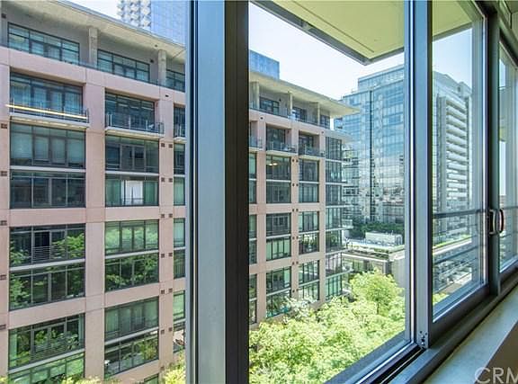 5th image of 1100 S Hope St APT 1011