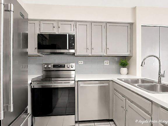4th image of 246 Shadow Bend Dr