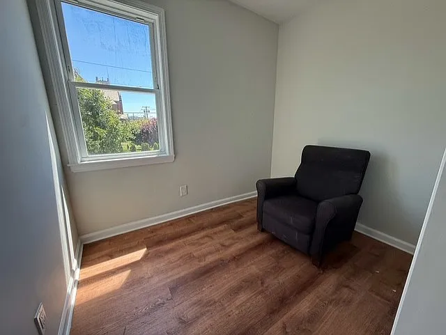 353 Ogden St #2 — Photo 9