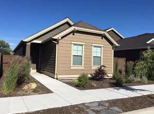 3190 SW 28th St, Redmond, OR 97756