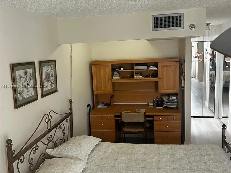 900 Saint Charles Pl #316 — Photo 46