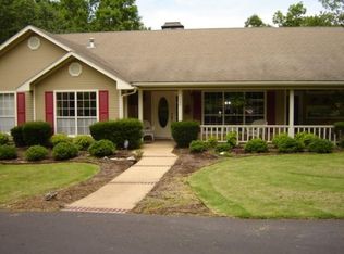 104 N Betsy Ln, Rogers, AR 72756