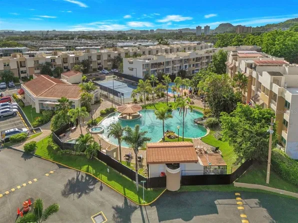 J 109 Calle Plumoso Real #J-109, Guaynabo, PR 00966