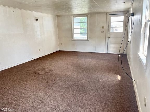 4th image of 517 Smith St