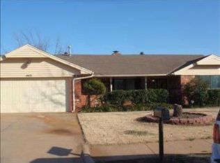 1412 Winding Creek Rd, Moore, OK 73160