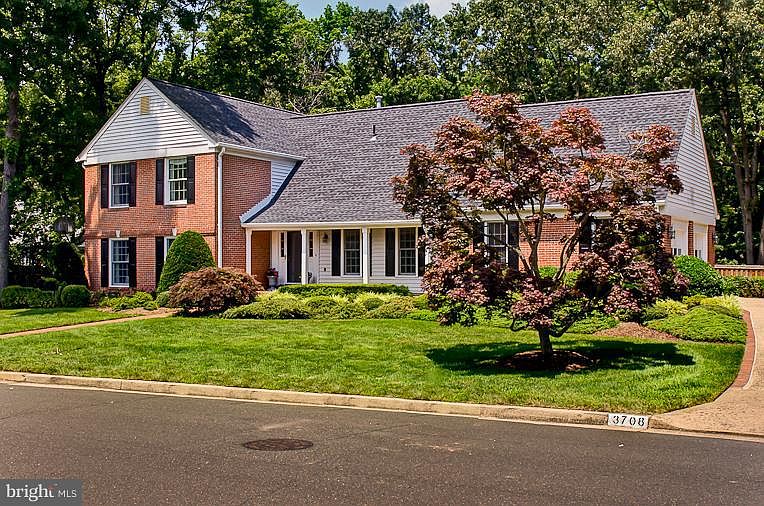 1st image of 3708 Carriage House Ct