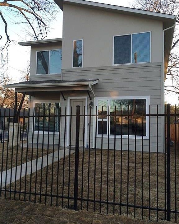 2nd image of 310 Pedernales St