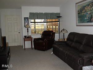 3rd image of 5427 Glenda St