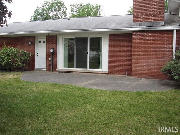 5th image of 3117 E Lake Dr S