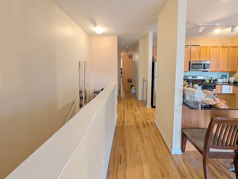 2528 W Flournoy St #3 — Photo 5