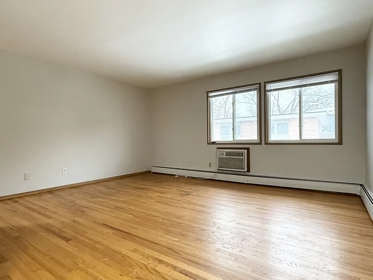 Building Photo - 2080 Allen Blvd #21