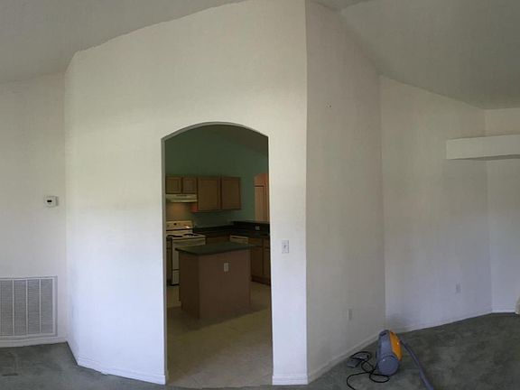 3rd image of 2783 Somerset Ave SE