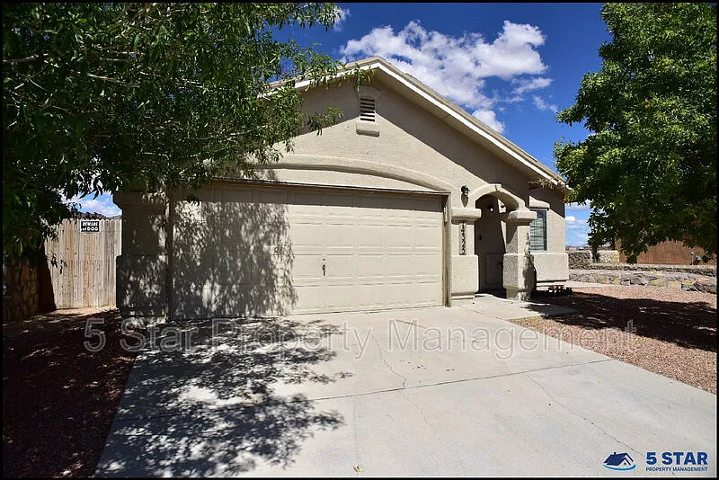 3 bed, 2.0 bath, 1516 sqft, $1,550 — Photo 4
