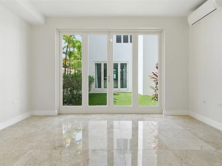 279 Dorado Bch E — Photo 18