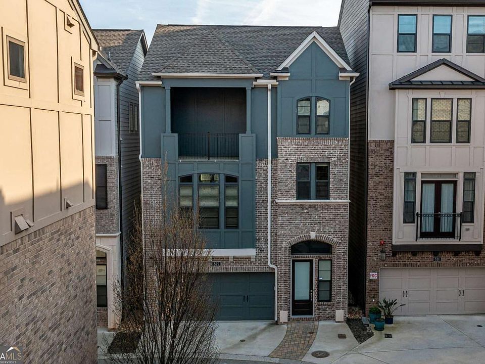 1st image of 529 Broadview Pl NE