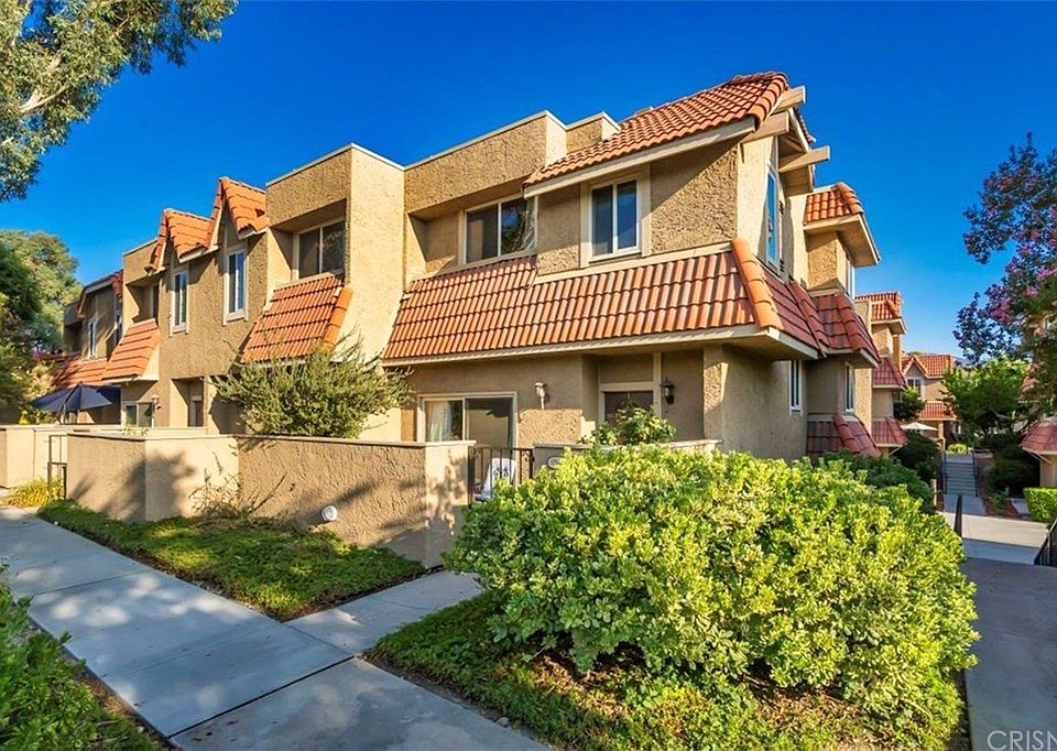 1st image of 17908 River Cir APT 6