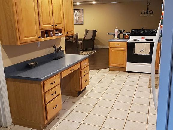4th image of 261 Westwood Ln