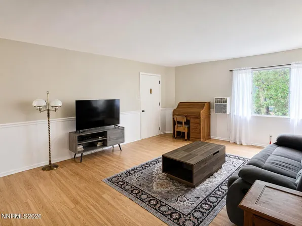 1945 4th St APT 52, Sparks, NV 89431