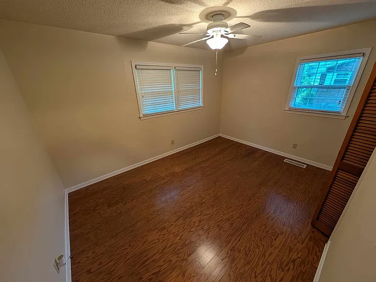 317 Grant Dr — Photo 18