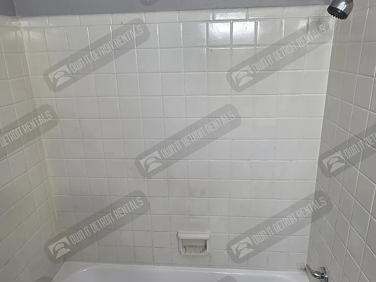 16647 Rossini Dr — Photo 20
