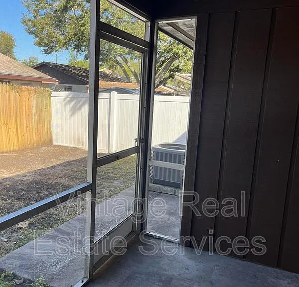 7708 Gulf Ct — Photo 19