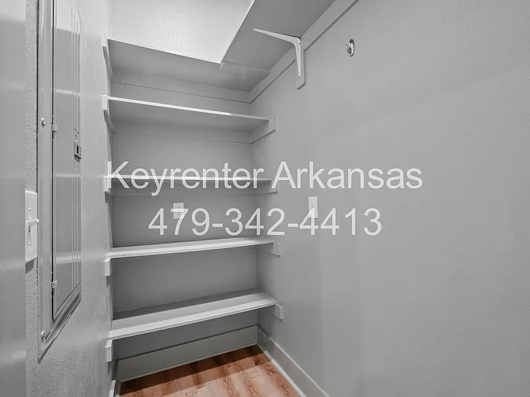 Duncan St Duplex — Photo 17