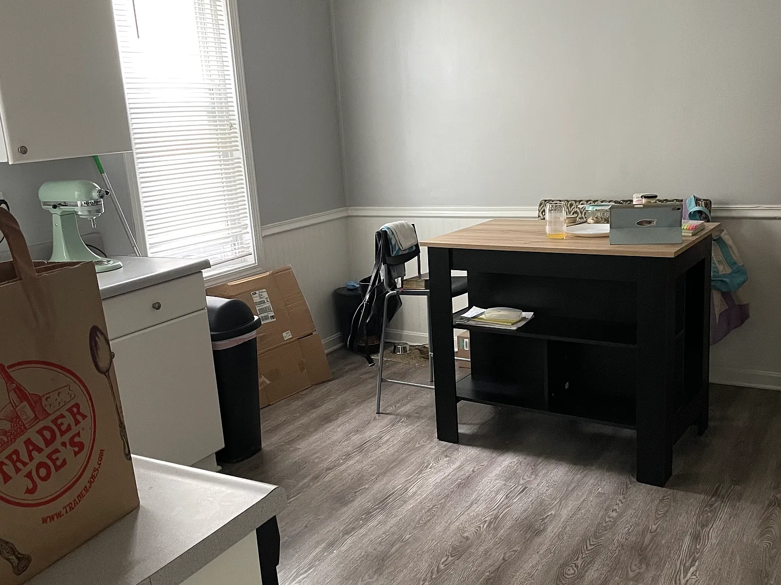 3 bed, 1000 sqft, $1,200 — Photo 4
